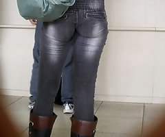 Sexy tight jeans butts shot on pics